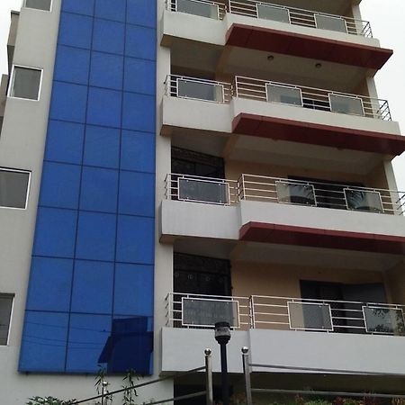 Hotel Park Riviera Guwahati Ngoại thất bức ảnh