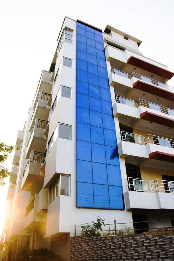 Hotel Park Riviera Guwahati Ngoại thất bức ảnh