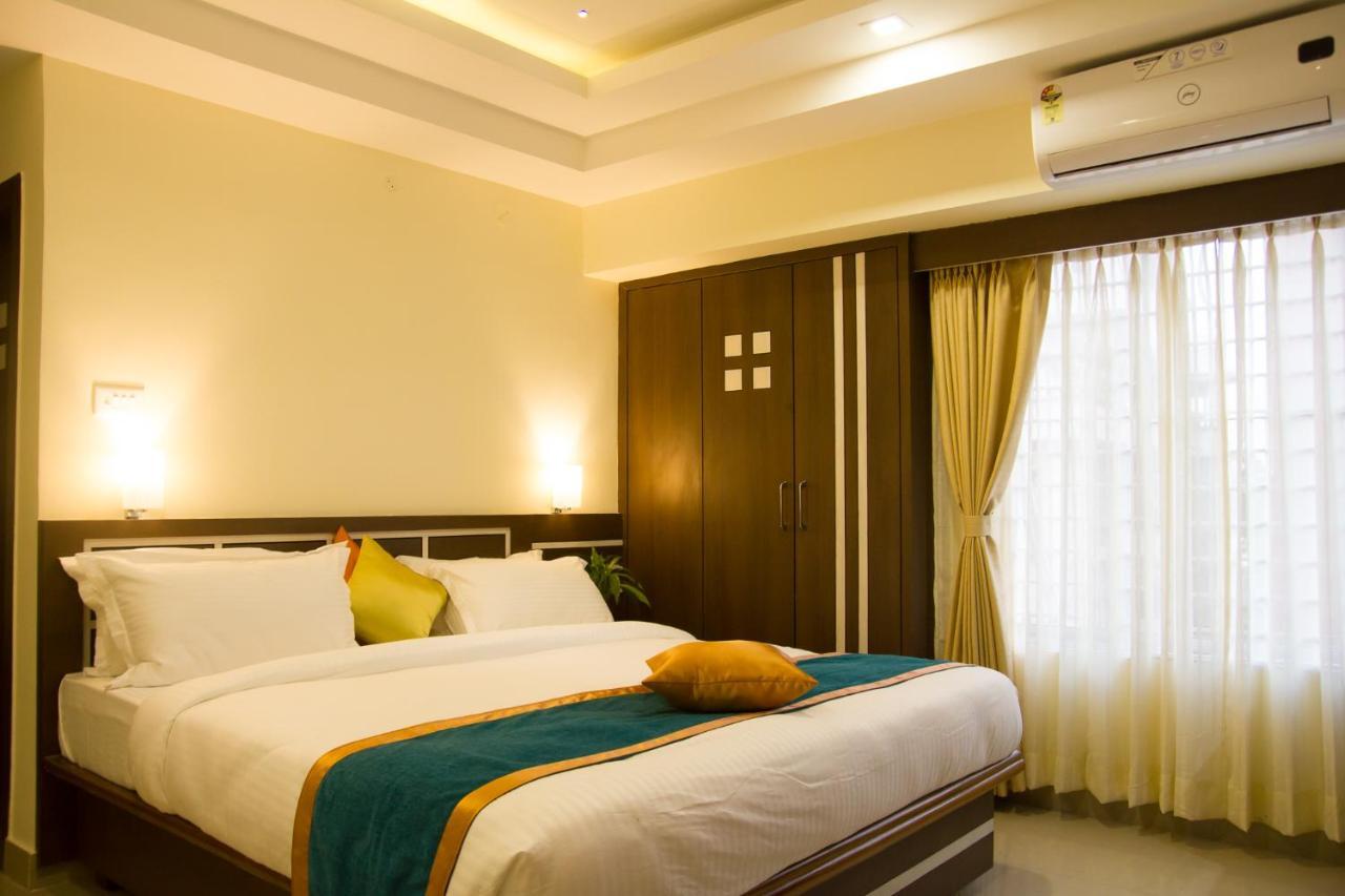 Hotel Park Riviera Guwahati Ngoại thất bức ảnh