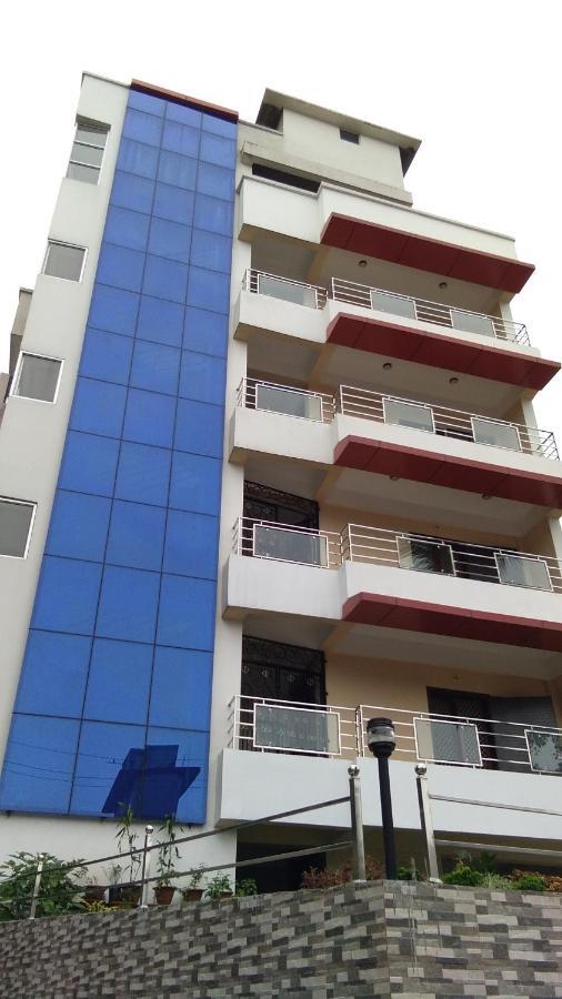 Hotel Park Riviera Guwahati Ngoại thất bức ảnh