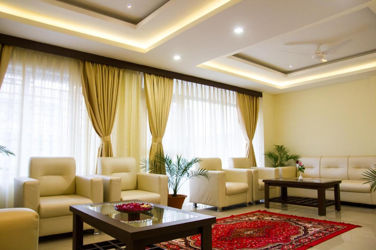 Hotel Park Riviera Guwahati Ngoại thất bức ảnh